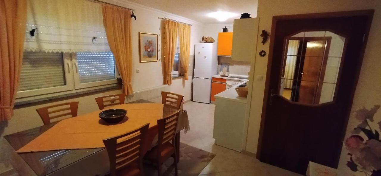Apartmani Horvat - วาราซดินสเค โทพลิเซ ภายนอก รูปภาพ